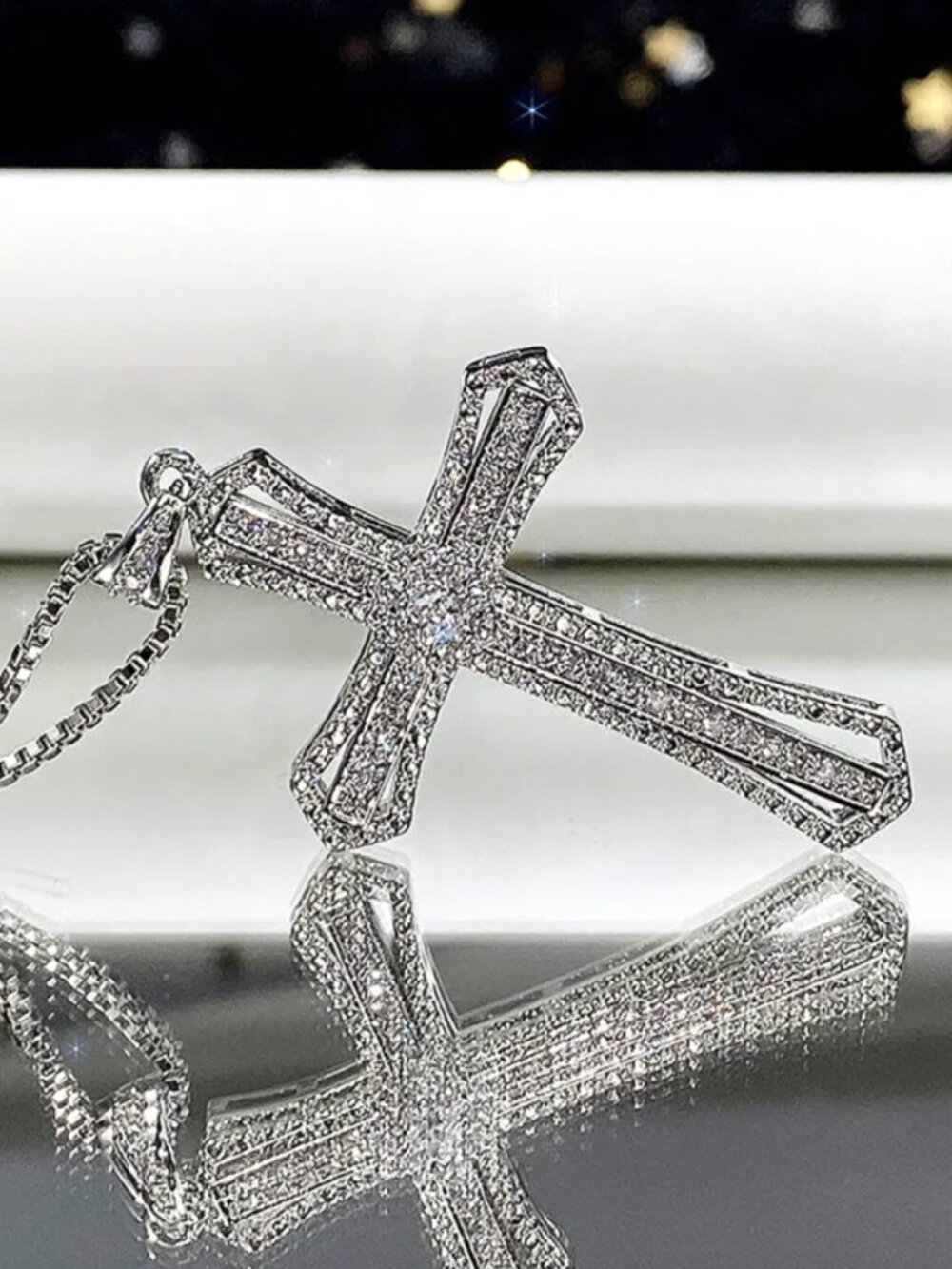 NEW 18K White Gold Diamond Cross Necklace Box Chain Cross Pendant Necklace - Picture 2 of 5